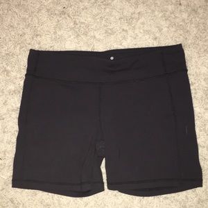 Athleta spandex yoga shorts